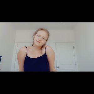 Meet your Posher, Mia